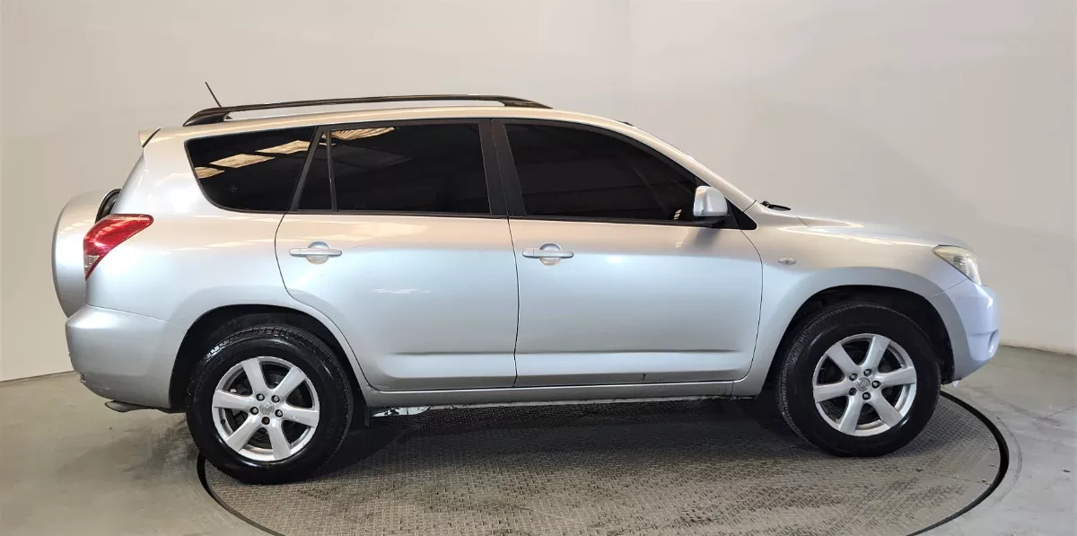 Toyota RAV4 2.4 4x4 At