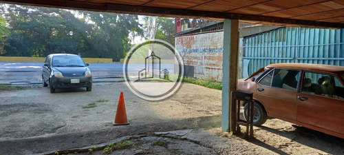 En Venta Casa Con Local, Ubicado En Los Aviadores, 007jsc