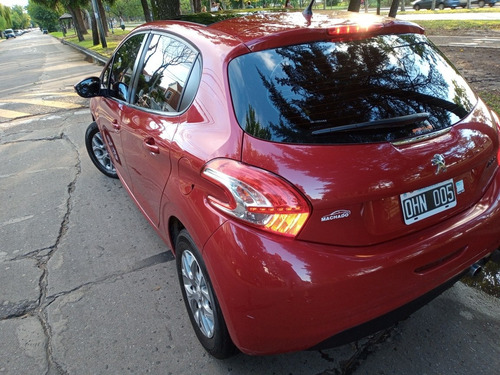 Peugeot 208 1.6 Allure 2014
