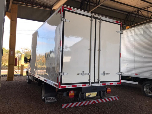 Imagem 4 de 14 de Iveco 55c17