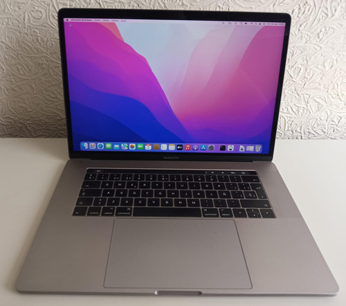 Apple Macbook Pro 15 2016 Core I7 / Ssd 512gb / 16gb Ram Gris (Usado)