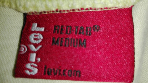 Remera Levis M Con Mancha Y Chomba Kevingston L C Agujero
