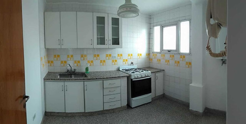 Imagen 2 de 8 de Venta Departamento En La Plata - Excelente Ubicación -