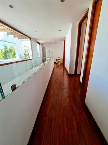 Imagen 13 de 20 de Venta Casa En Lo Barnechea, En Condominio