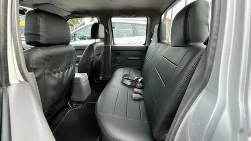 Nissan D22 Np 300 Dc 4x2 2015