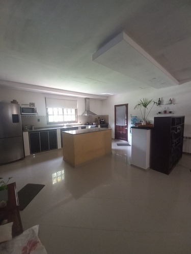 Venta Casa 3 Ambientes Lujan Gran Lote Con Pileta