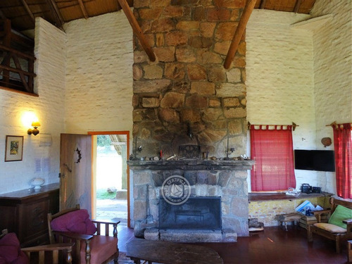 Kaaguy Porá En Villa Serrana
