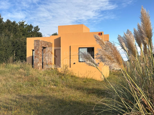 Casa A Estrenar En Gardey, Tandil