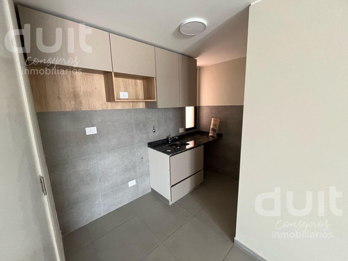 Venta En Nueva Córdoba - Planta Baja De 66 Metros Propios Y Patio Exclusivo
