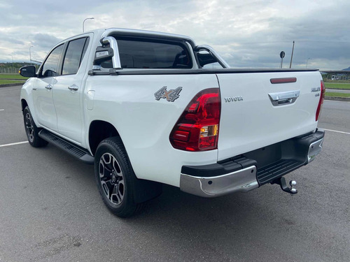 Imagem 6 de 15 de Toyota Hilux 2021 2.8 Tdi Srv Cab. Dupla 4x4 Aut. 4p