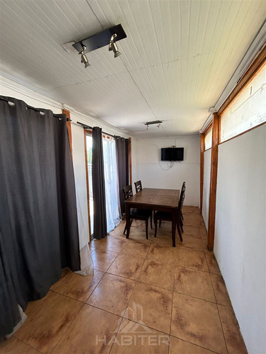 Casa En Venta De 4 Dorm. En Curicó
