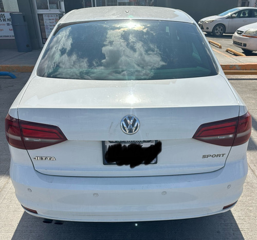 Volkswagen Jetta 2.5 Sportline Tiptronic At