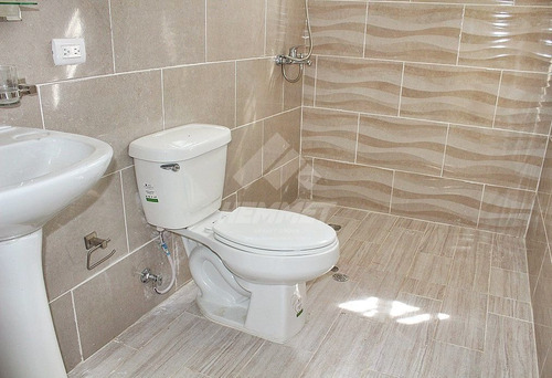 Imagen 9 de 13 de Casa De Venta En Los Molinos, Santiago.