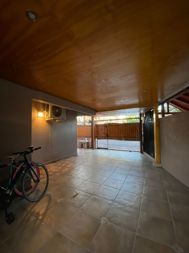 Maipú, Venta De Casa En Sector El Rosal 235