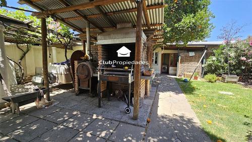 Se Vende Amplia Casa En Comuna De San Miguel,