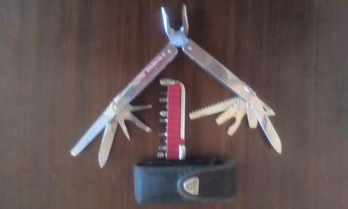 Navaja Victorinox Original Como Nueva, Multiples Cuchillos..