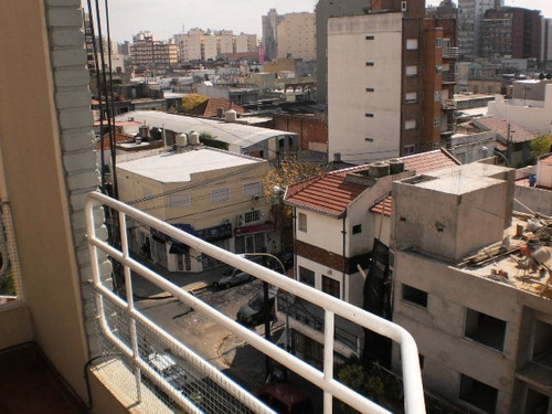 Imagen 14 de 14 de En Venta Dto 2 Amb Fte A Cuadras De Estacion En Lanus (075)