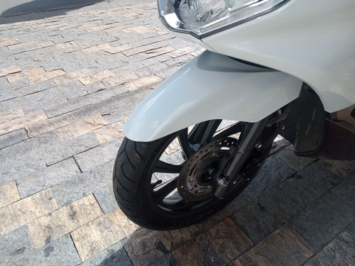 Imagem 5 de 10 de Honda Pcx 150 Dlx