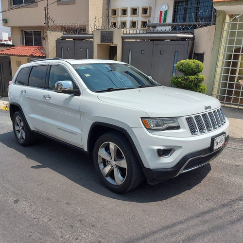 Imagen 2 de 13 de Jeep Grand Cherokee V6 Limited 2014