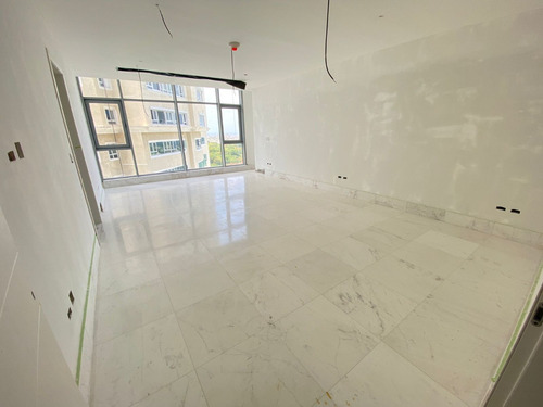 Los Cacicazgos: Espectacular Apartamento Nuevo En Venta - Impresionante Vista Al Mar Y La Ciudad Piso 14, Área De Bar And Lounge, Piscina Gimnasio Área Infantil Salón Multiusos Cine