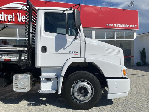Mercedes-benz Atron 2324 6x2 Truck 2013