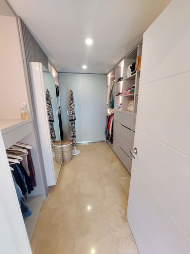 Apartamento Tipo Penthouse 200m, Planta 100%, Pozo En El Parral Valencia. Ferrz/2