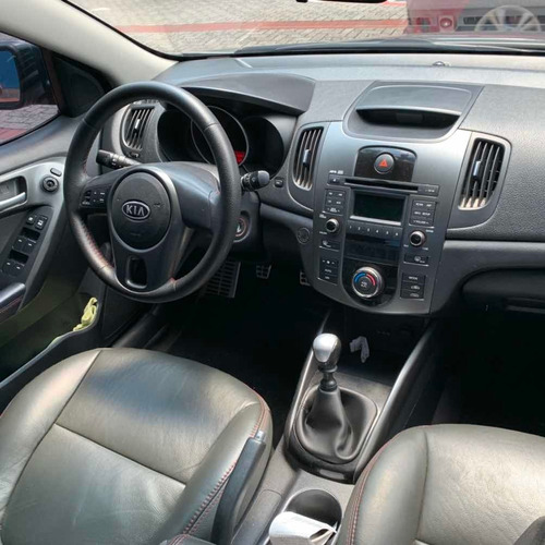Kia Cerato Forte 1.6 Mecanico