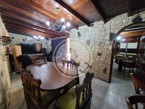 Casa En Venta El Castaño 001jsc