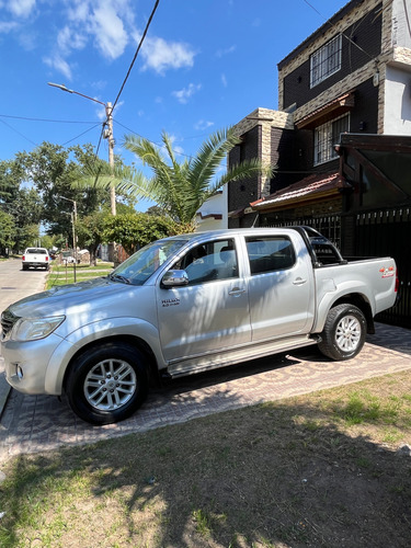 Toyota Hilux Pick-up 3.0 Cd Srv 171cv 4x2