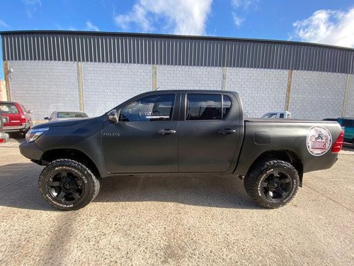 Toyota Hilux Srx 2.8 2018 At