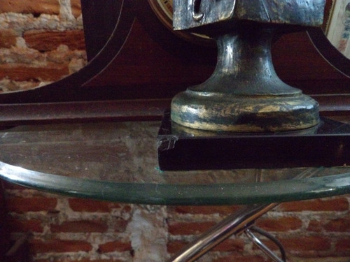 Escultura De Sergio Peraza Dorado Oscuro (Usado)