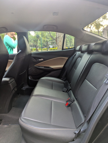 Chevrolet Onix 1.2t Premier L At
