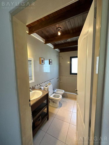 Alquiler Temporal - Casa En Sausalito - Bayugar Negocios Inmobiliarios
