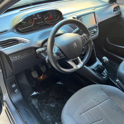 Imagen 13 de 25 de Peugeot 208 1.6 Allure Touchscreen