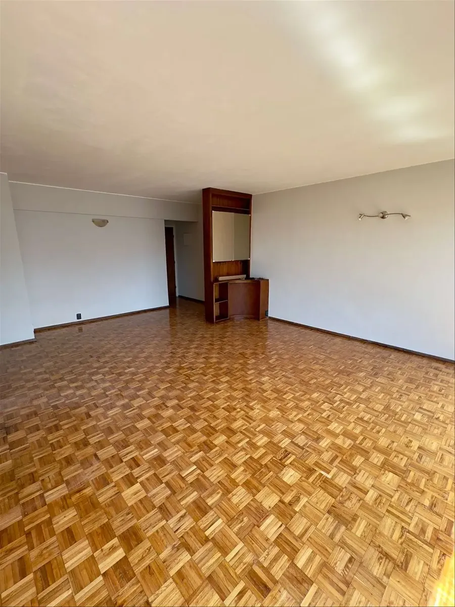 Alquiler Apartamento 2 Dormitorios, 2 Baños Y Garaje, Lossa Y Vigilancia, A Metros De La Playa De Pocitos · Foto 2
