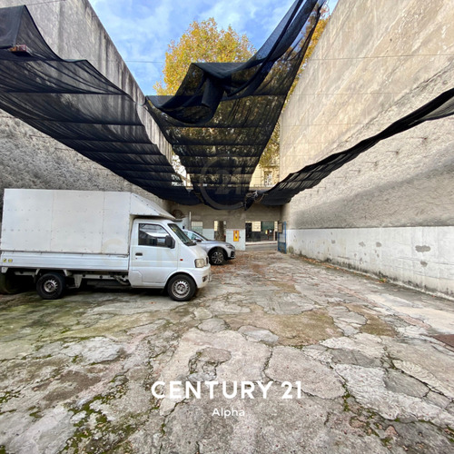 Estacionamiento En Centro