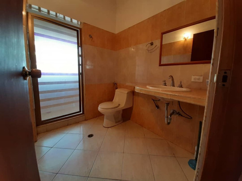 Imagen 4 de 11 de Apartamento Tipo Estudio Económico Persona Sola San Cristoba