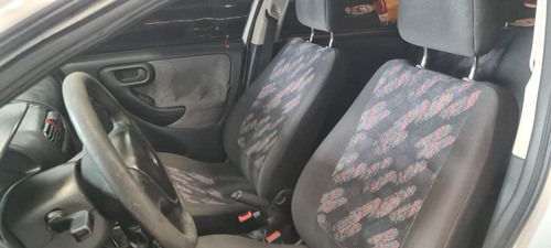 Chevrolet Corsa 1.8 Maxx Flex Power 5p