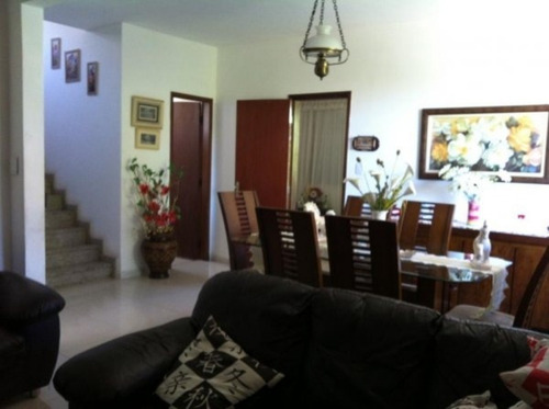 Imagem 21 de 26 de Casa Planalto Em Lote 400 Mt² Oportunidade -em Ótima Localização Prox. A Escolas E Comércios Em Geral, Casa Estilo Colonial 2 Pavimentos, Toda Murada, - Ca00163 - 34888772