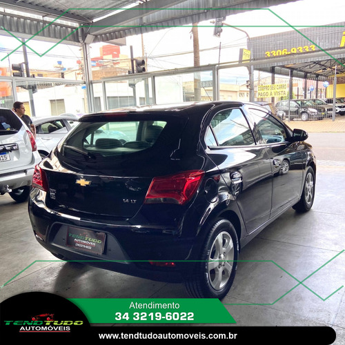 Chevrolet Onix 1.4 MPFI LT 8V FLEX 4P MANUAL
