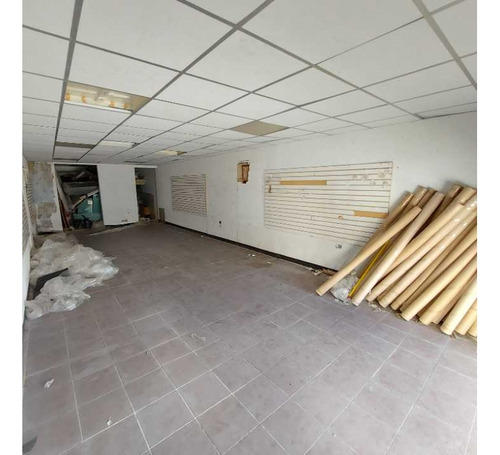 Se Alquila Casa Comercial En La Carlota Para Remodelar