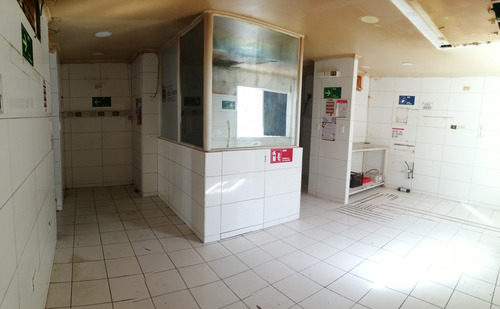 Local Comercial En Los Andes.