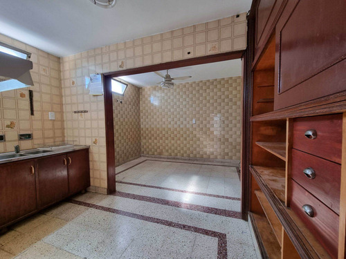 Imagen 6 de 20 de Local Comercial Y Casa En Planta Alta.