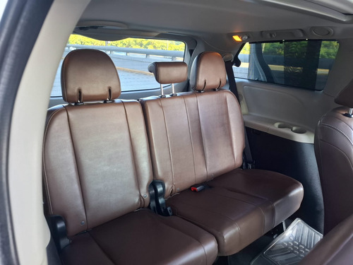 Toyota Sienna 3.5 Limited At