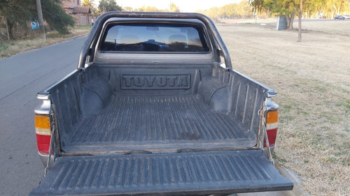Imagen 11 de 16 de Toyota Hilux 2.8 Dlx 4x2 2000 400.000km Reales Vremy