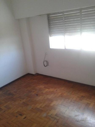 Imagen 8 de 13 de Vendo 3 Dormitorios Por Av Pellegrini ( Cerca ) Oportundiad De Escalera