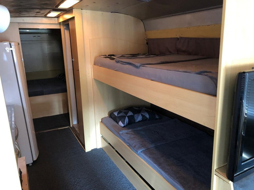 Imagem 9 de 15 de Motorhome Motor Casa Mercedes Benz.
