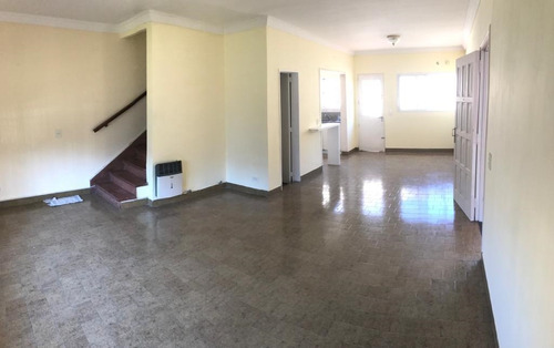 Alquiler De Duplex 4 Ambientes Con Patio Y Terraza En San Isidro