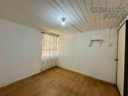 Casa En Venta De 4 Dorm. En Quilpué