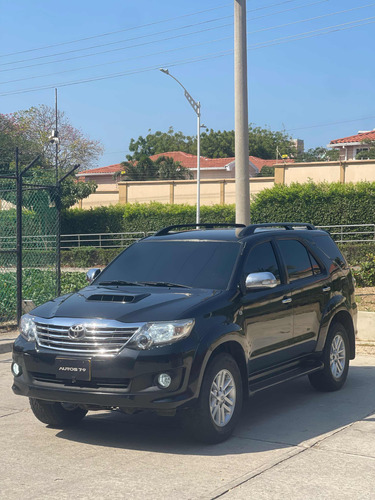 Toyota Fortuner 3.0 Sr5